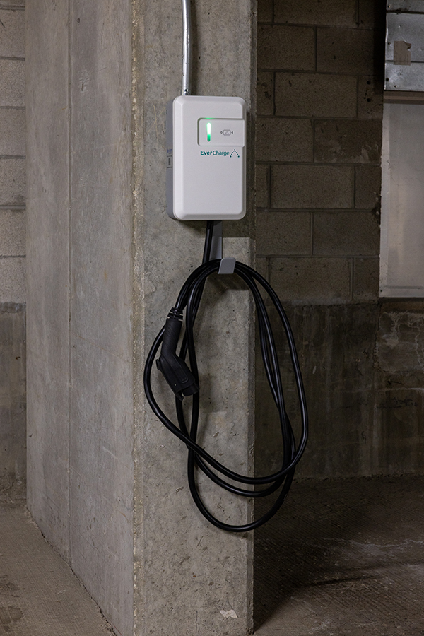 1917 South Calumet Avenue Chicago, IL 60616 - Photo 30 of 41 a picture of a bathroom with a sink