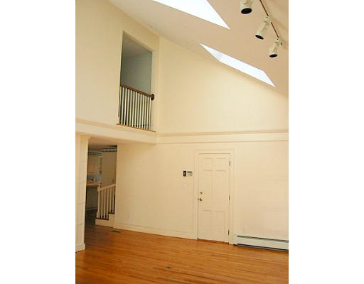 222 Islington Road Newton, MA 02466 - Photo 4 of 11
