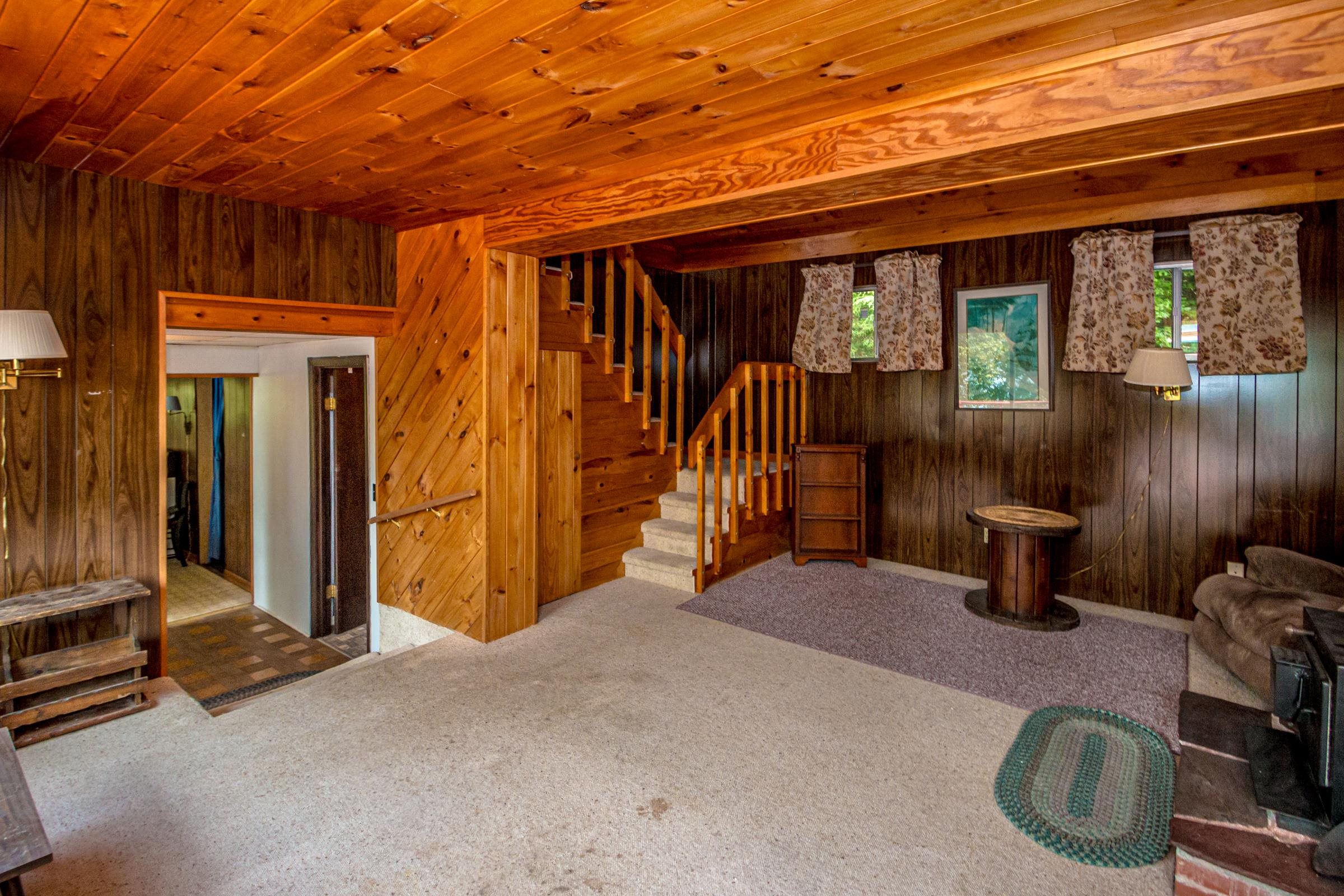 205 Overlook Road Milan, NH 03588 - Photo 13 of 40