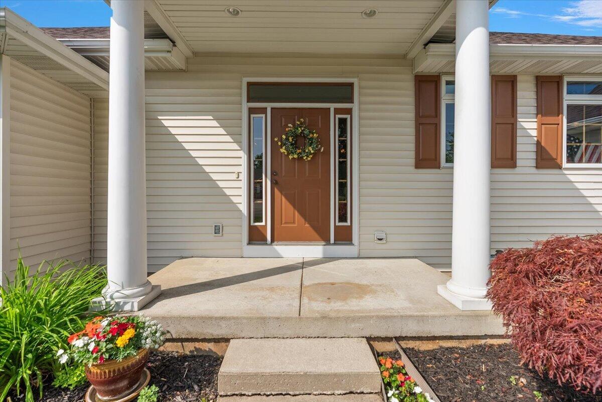 8259 Golfside Drive Jenison, MI 49428 - Photo 8 of 80 06-8259 Golfside Dr-6