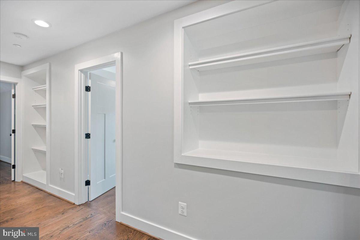 206 Point Lane Solomons, MD 20688 - Photo 32 of 46 Custom built ins and looking to office