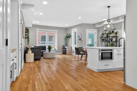 $825,000 | 3305 Washington Street, Unit 204, Boston, MA 02130