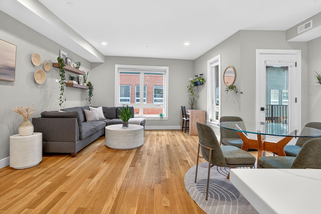 3305 Washington Street, Unit 204 Boston, MA 02130 - Photo 2 of 24