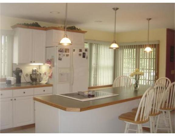 18 Pondview Road Acushnet, MA 02743 - Photo 9 of 29 Gallery Image 9