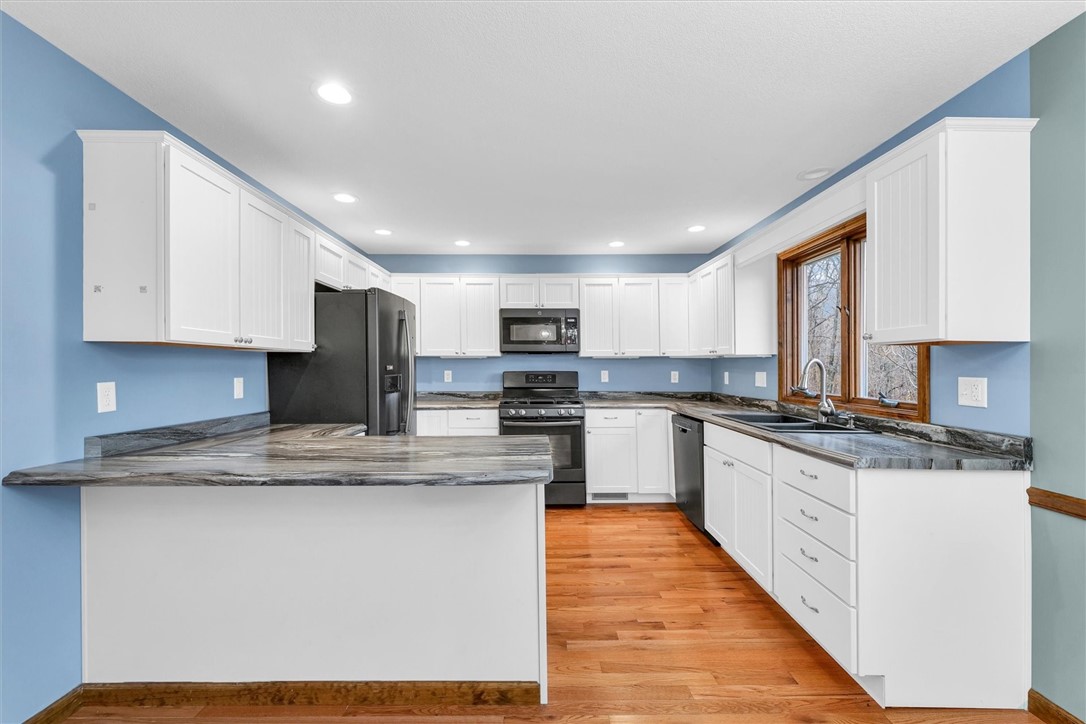 6 Grandview Heights Findlay, IL 62534 - Photo 11 of 36