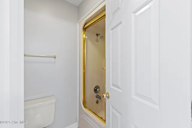 $699,000 | 305 Harvest Drive, Jacksonville, NC 28540