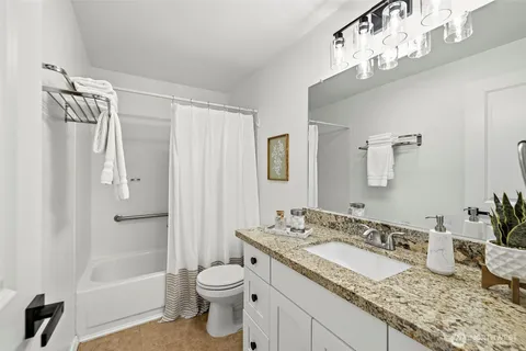 $245,000 | 11527 Highway 99, Unit A202, Everett, WA 98204