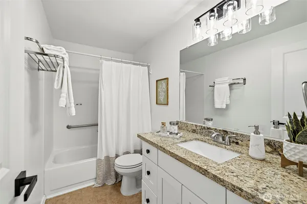 $245,000 | 11527 Highway 99, Unit A202, Everett, WA 98204