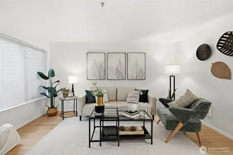 $245,000 | 11527 Highway 99, Unit A202, Everett, WA 98204