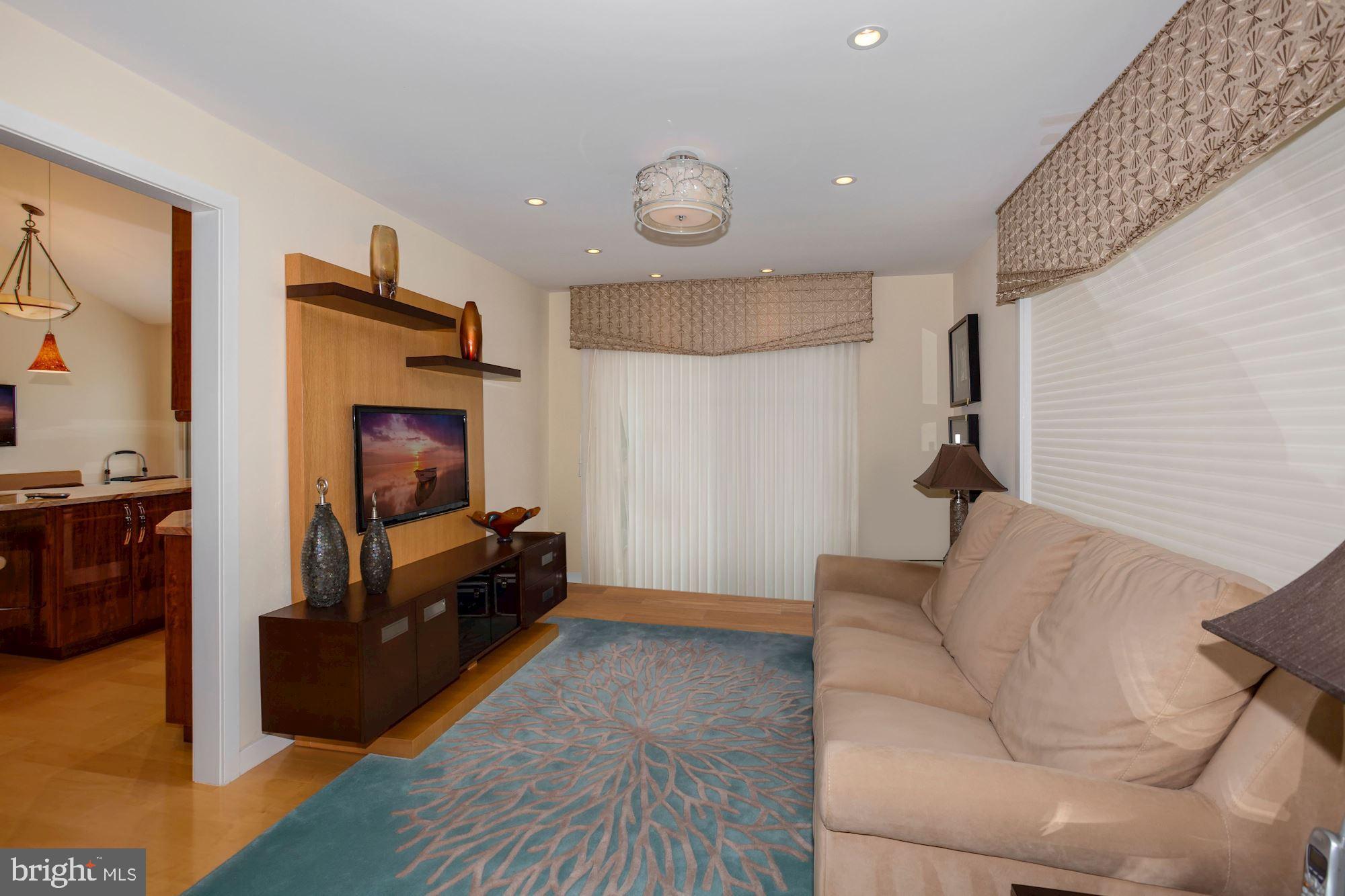 116 Sandringham Road Cherry Hill, NJ 08003 - Photo 19 of 39 Living Room