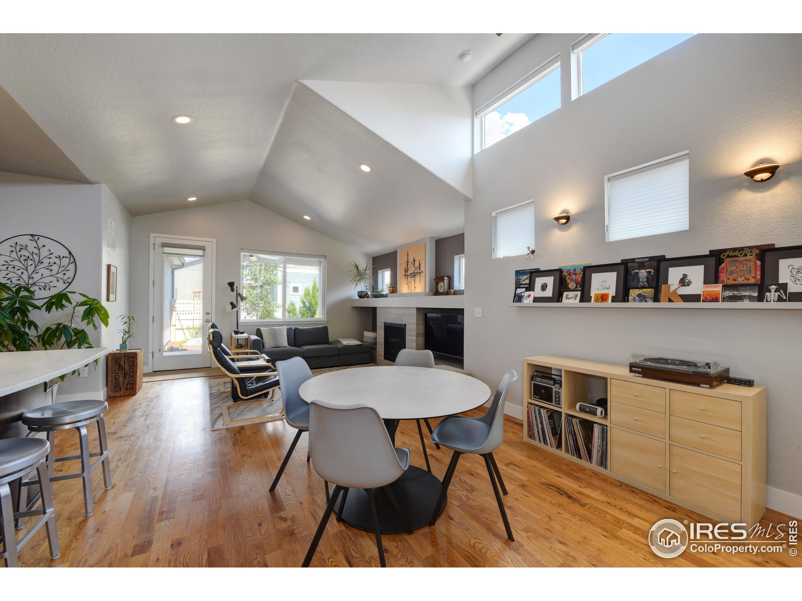 1436 Moonlight Drive Longmont, CO 80504 - Photo 5 of 30