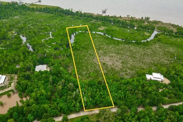 $269,000 | 12 Preserve Lane, Mandeville, LA 70471