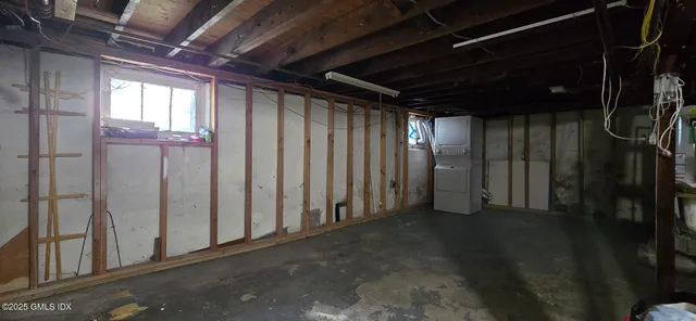 $4,400 | 189 Henry Street, Unit A, Greenwich, CT 06830