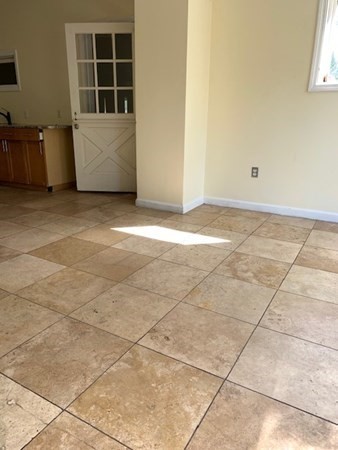 430 Sunderland Road Worcester, MA 01604 - Photo 3 of 10 Gallery Image 3