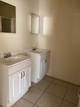 430 Sunderland Road Worcester, MA 01604 - Photo 6 of 10 Gallery Image 6
