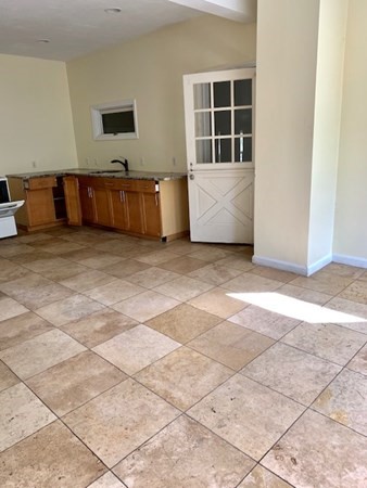 430 Sunderland Road Worcester, MA 01604 - Photo 9 of 10 Gallery Image 9