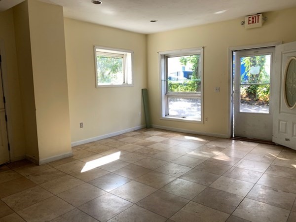 430 Sunderland Road Worcester, MA 01604 - Photo 10 of 10 Gallery Image 10