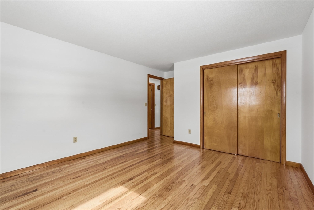 62 Bridge Street Hatfield, MA 01038 - Photo 14 of 28