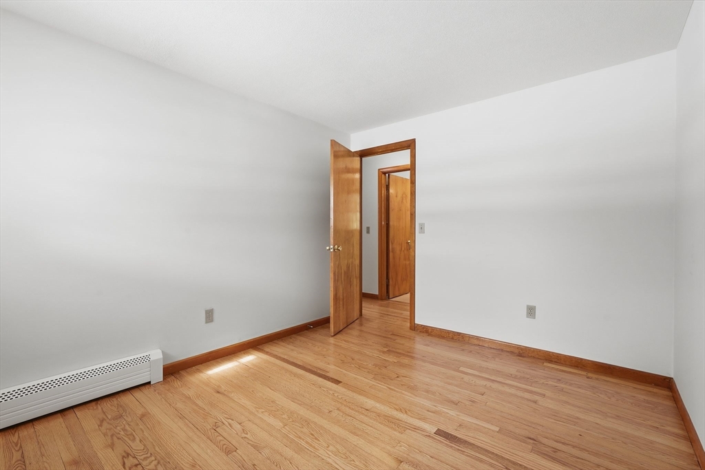 62 Bridge Street Hatfield, MA 01038 - Photo 16 of 28