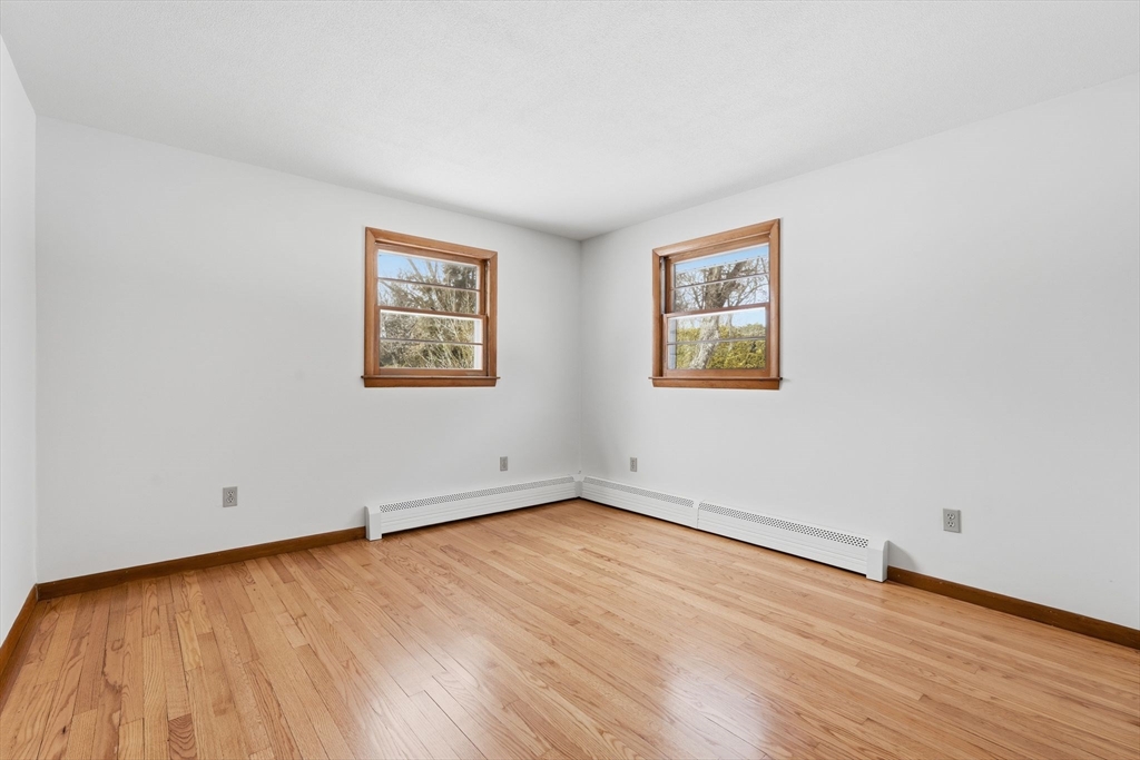 62 Bridge Street Hatfield, MA 01038 - Photo 17 of 28