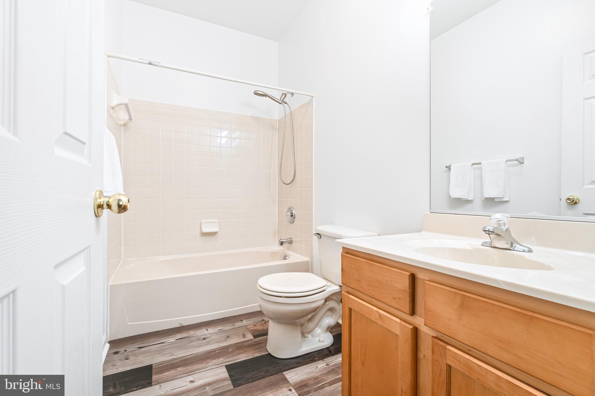 120 Patton Way Elkton, MD 21921 - Photo 21 of 54 En-suite bath in main level owner's suite