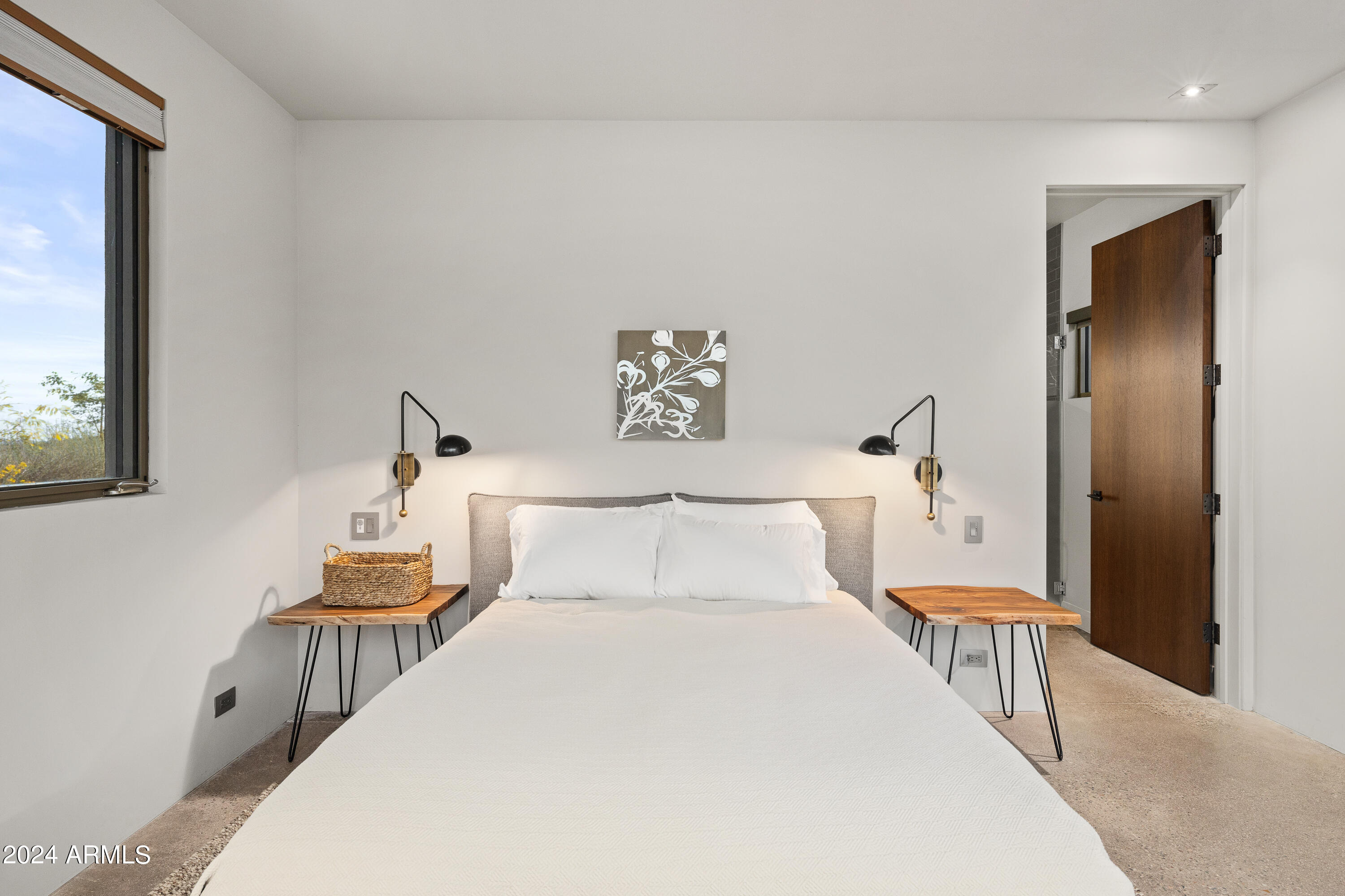 15310 North Sandy Bluff Road Fort McDowell, AZ 85264 - Photo 27 of 58 a bedroom with bed and window