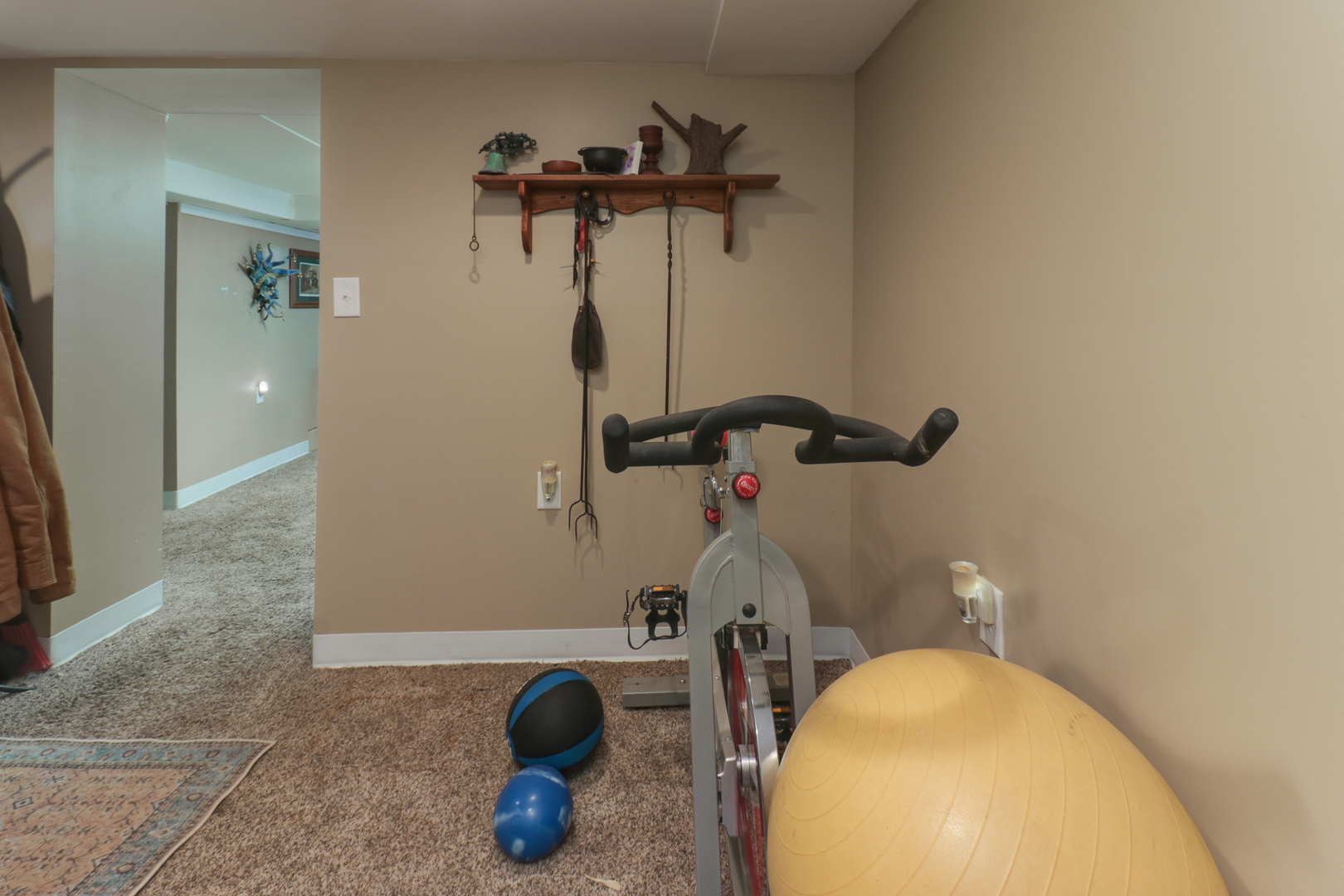 706 Vale Street Bloomington, IL 61701 - Photo 29 of 46 a bathroom with a sink