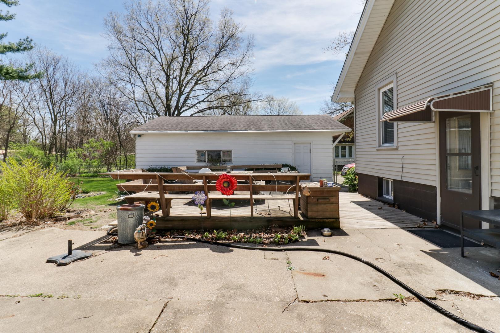 706 Vale Street Bloomington, IL 61701 - Photo 31 of 46 a view of car parked in front of house