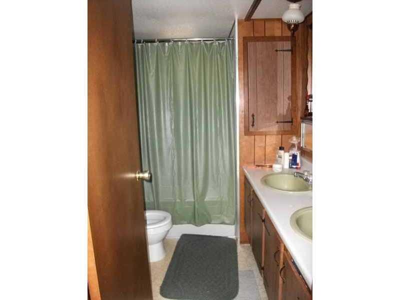 353 Airline Road Clifton, ME 04428 - Photo 8 of 9 Bathroom.