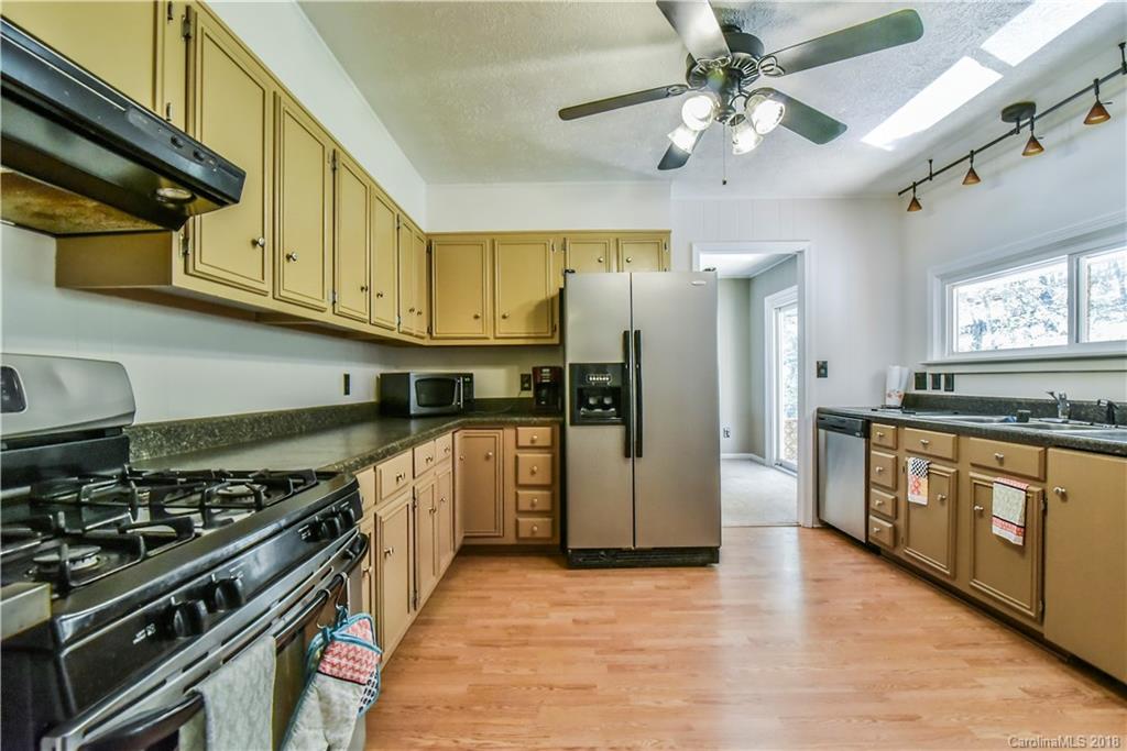 159 Mink Farm Road Leicester, NC 28748 - Photo 11 of 31 Gallery Image 11