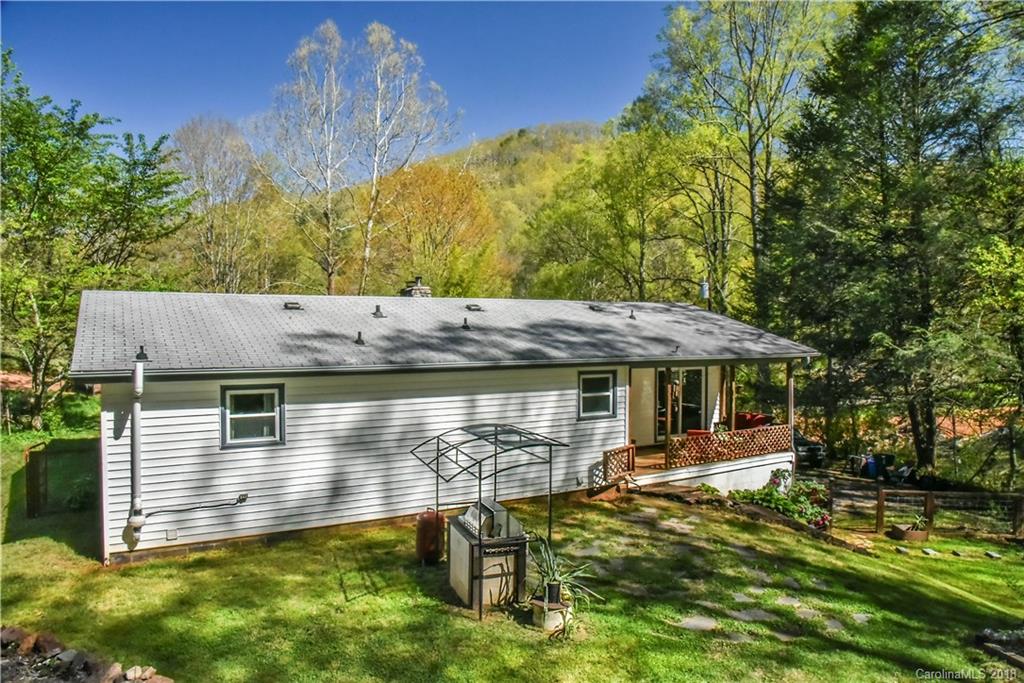 159 Mink Farm Road Leicester, NC 28748 - Photo 4 of 31 Gallery Image 4