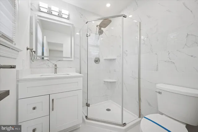 $985,000 | 898 Crestline Drive, Blue Bell, PA 19422