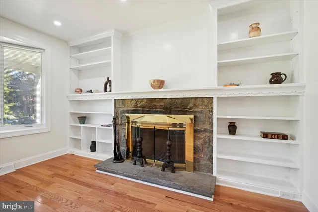 $985,000 | 898 Crestline Drive, Blue Bell, PA 19422