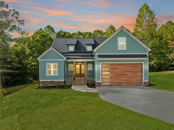 $779,900 | 507 Lariat Loop, Seneca, SC 29672