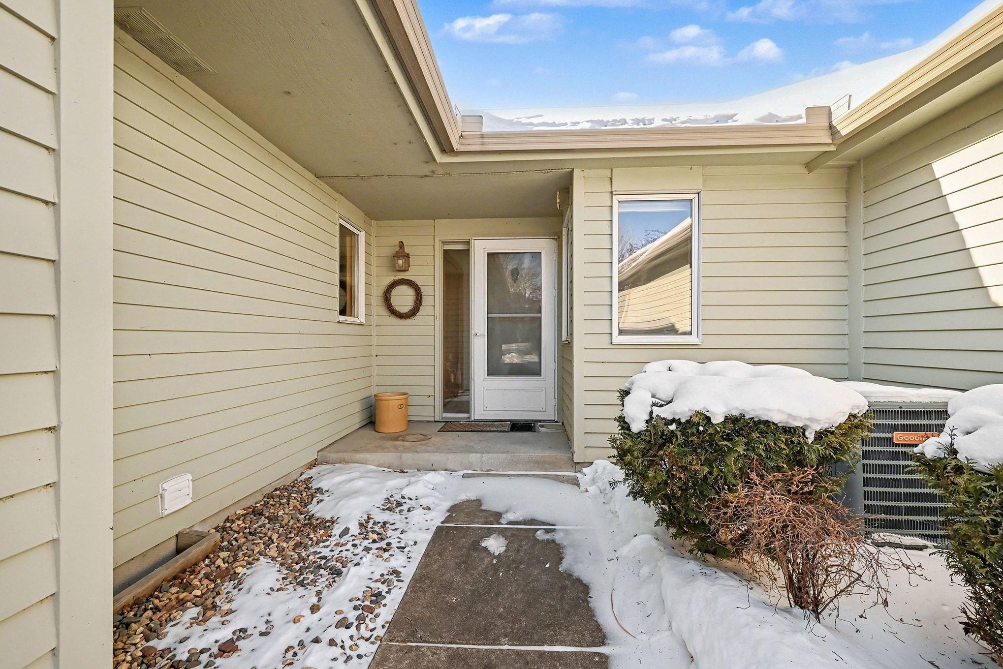 1112 Heywood Road Northfield, MN 55057 - Photo 2 of 27