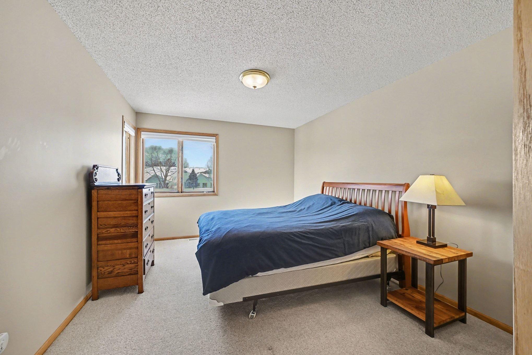 1112 Heywood Road Northfield, MN 55057 - Photo 5 of 27