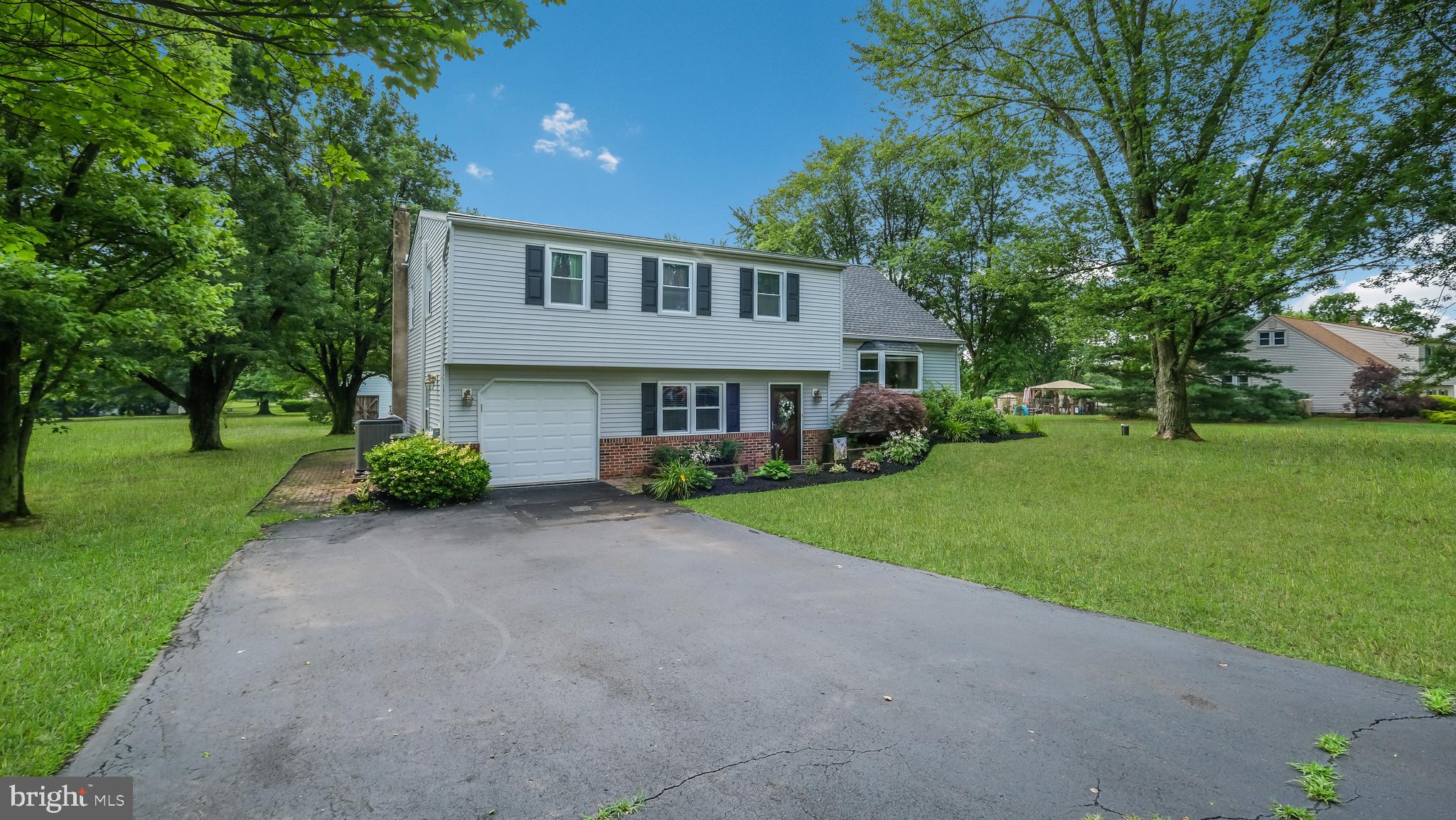 87 Barley Road Ivyland, PA 18974 - Photo 3 of 41