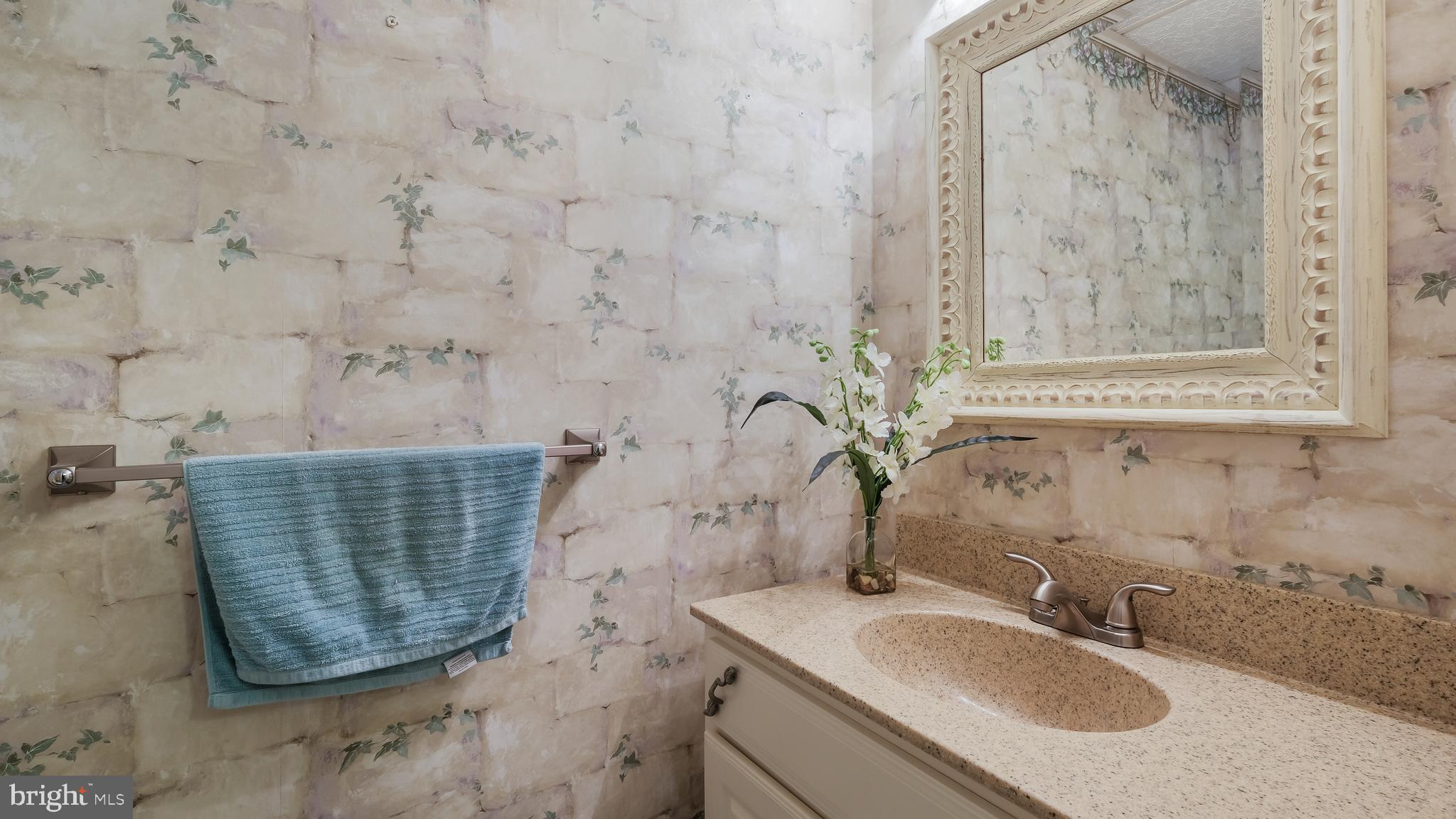 87 Barley Road Ivyland, PA 18974 - Photo 31 of 41 Powder Room