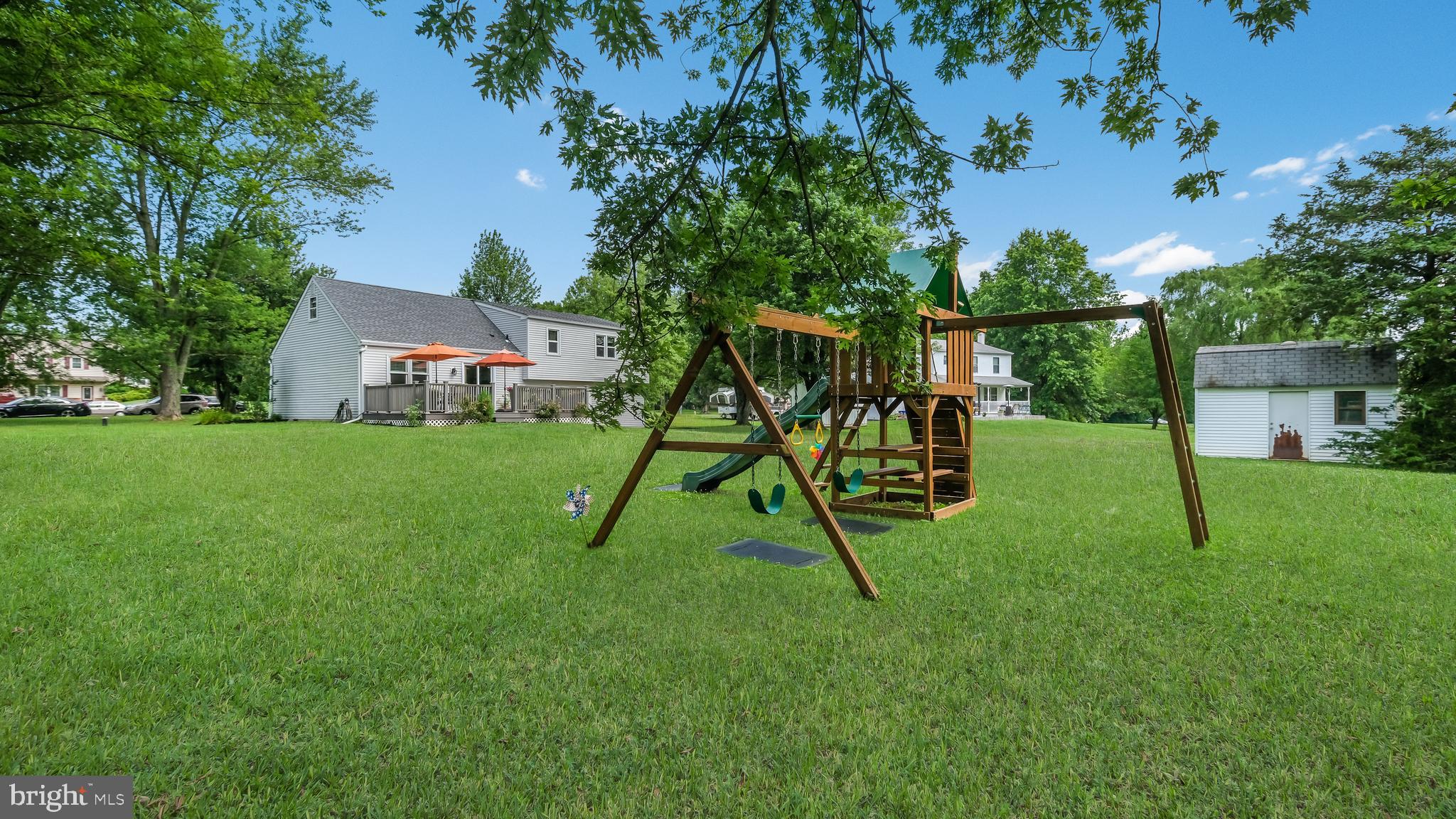 87 Barley Road Ivyland, PA 18974 - Photo 33 of 41 Back Yard