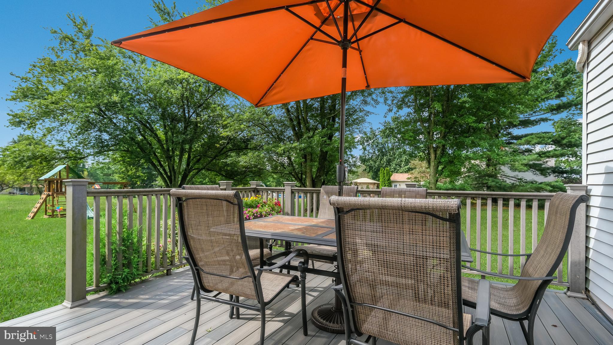 87 Barley Road Ivyland, PA 18974 - Photo 40 of 41 Rear deck