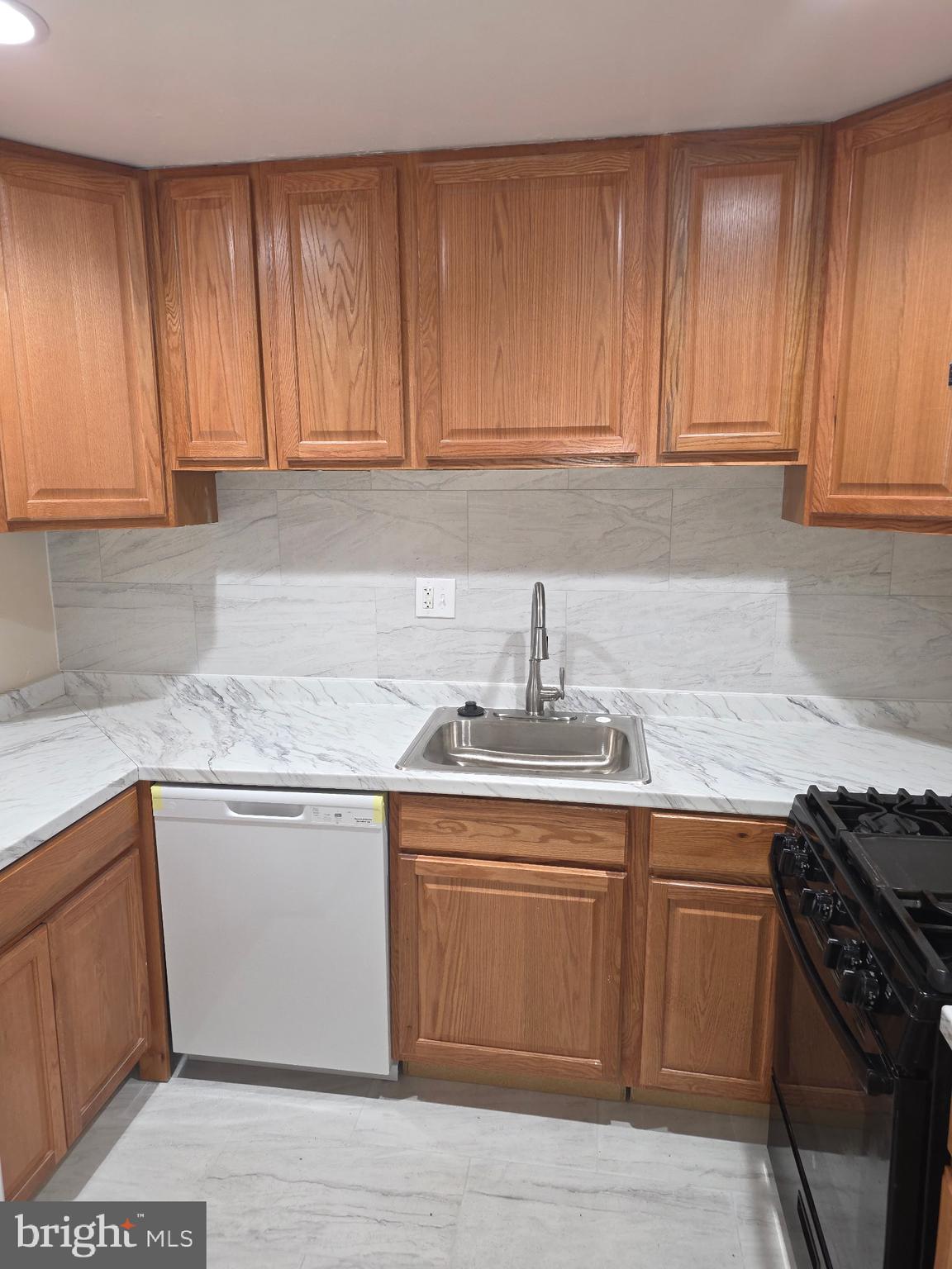 3805 Swann Road, Unit 102 Suitland, MD 20746 - Photo 7 of 8 kitchen 1