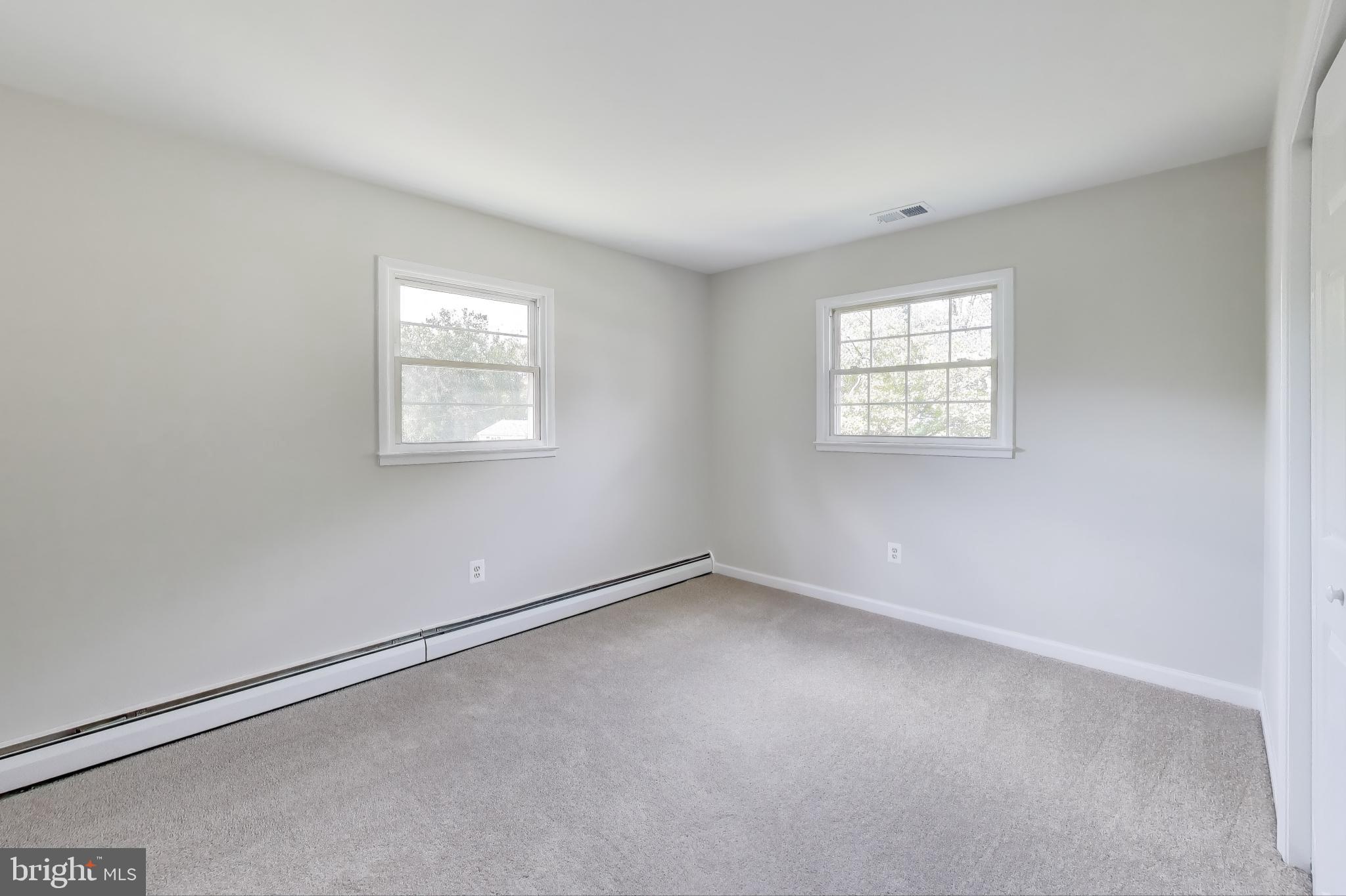 2107 Patrick Street Woodbridge, VA 22191 - Photo 9 of 28 an empty room with windows