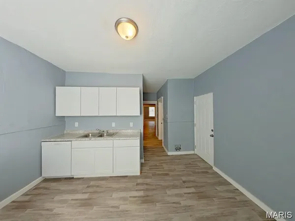 $270,000 | 6000-6002 Etzel Avenue, St. Louis, MO 63112