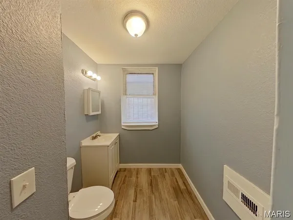 $270,000 | 6000-6002 Etzel Avenue, St. Louis, MO 63112