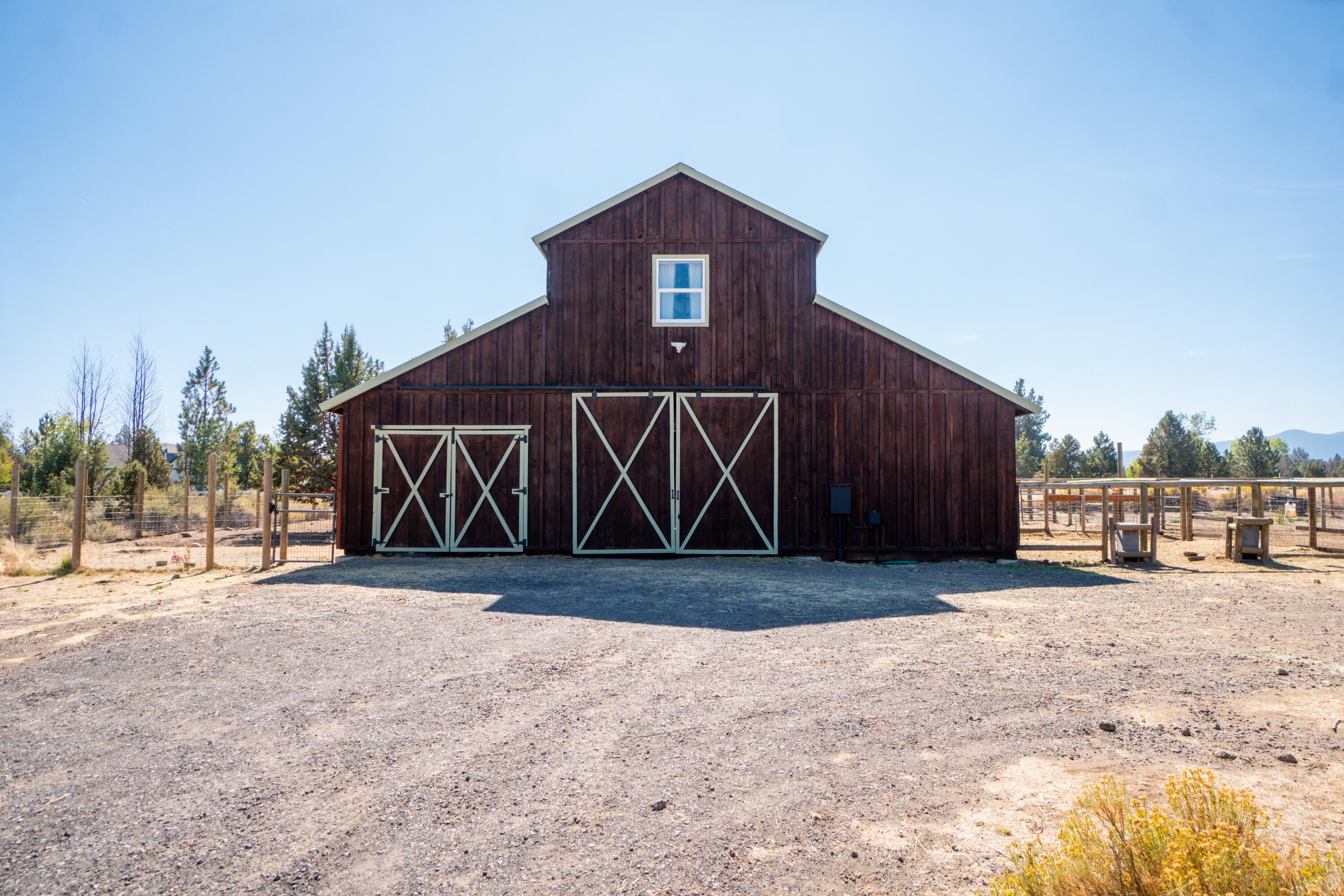 67395 Fryrear Road Bend, OR 97703 - Photo 9 of 71 9. Barn