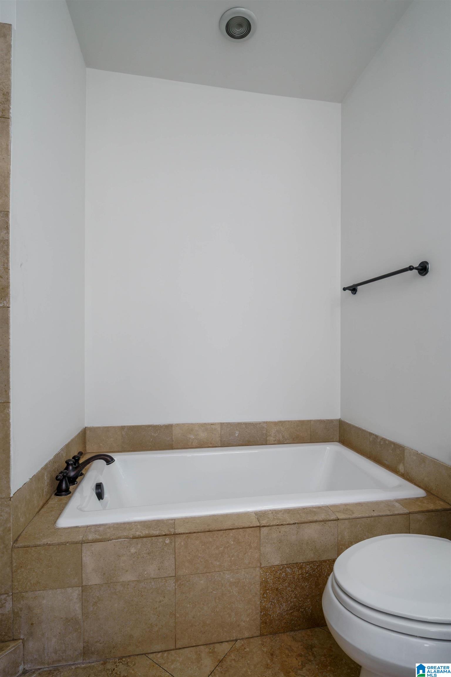 2054 Lancaster Road Homewood, AL 35209 - Photo 31 of 44 Gallery Image 31