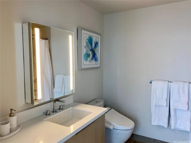 $4,700 | 1001 Queen Street, Unit 2915, Honolulu, HI 96814