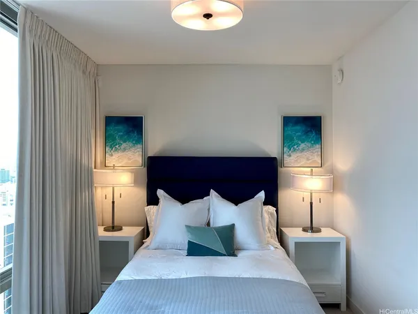 $4,500 | 1001 Queen Street, Unit 2915, Honolulu, HI 96814
