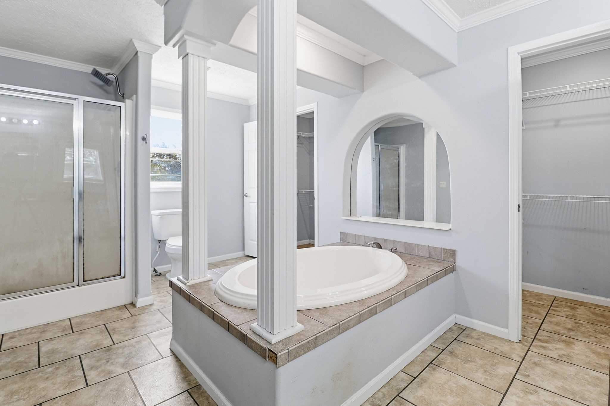 166 Carlton Road Chapel Hill, TN 37034 - Photo 23 of 27 a bathroom with a tub a sink and a mirror