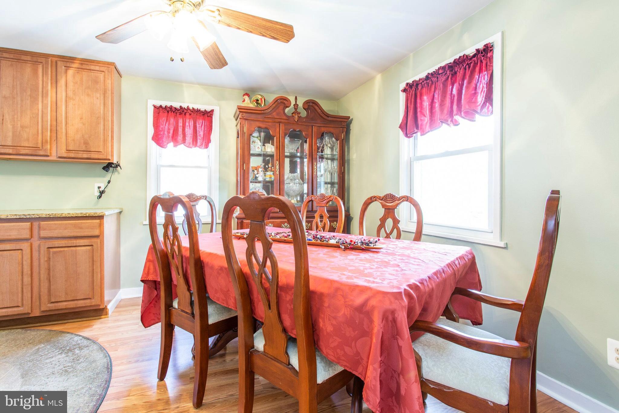 111 Haverford Road Folsom, PA 19033 - Photo 8 of 21 Dining